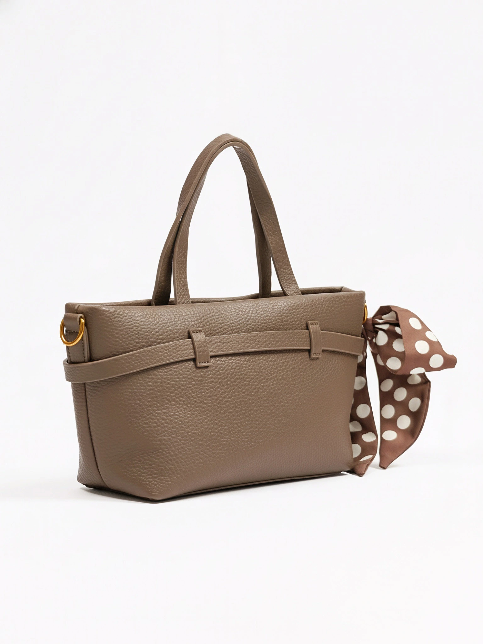 Сумка-тоут с декоративным платком и ремешком с пряжкой в ассортименте